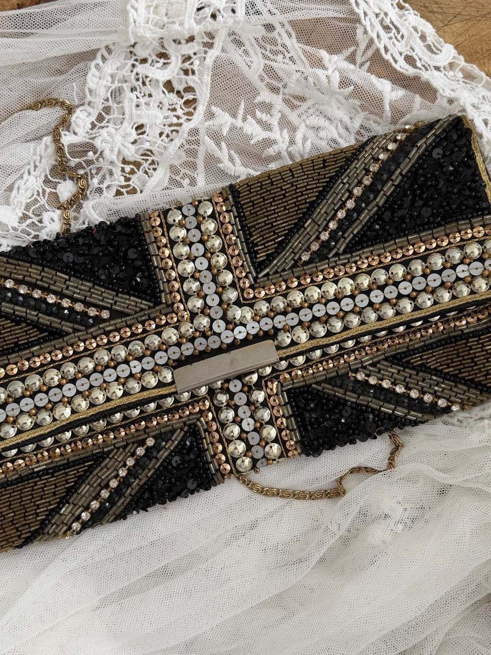 Vintage 2000’s Union Jack flag black and gold sequin purse