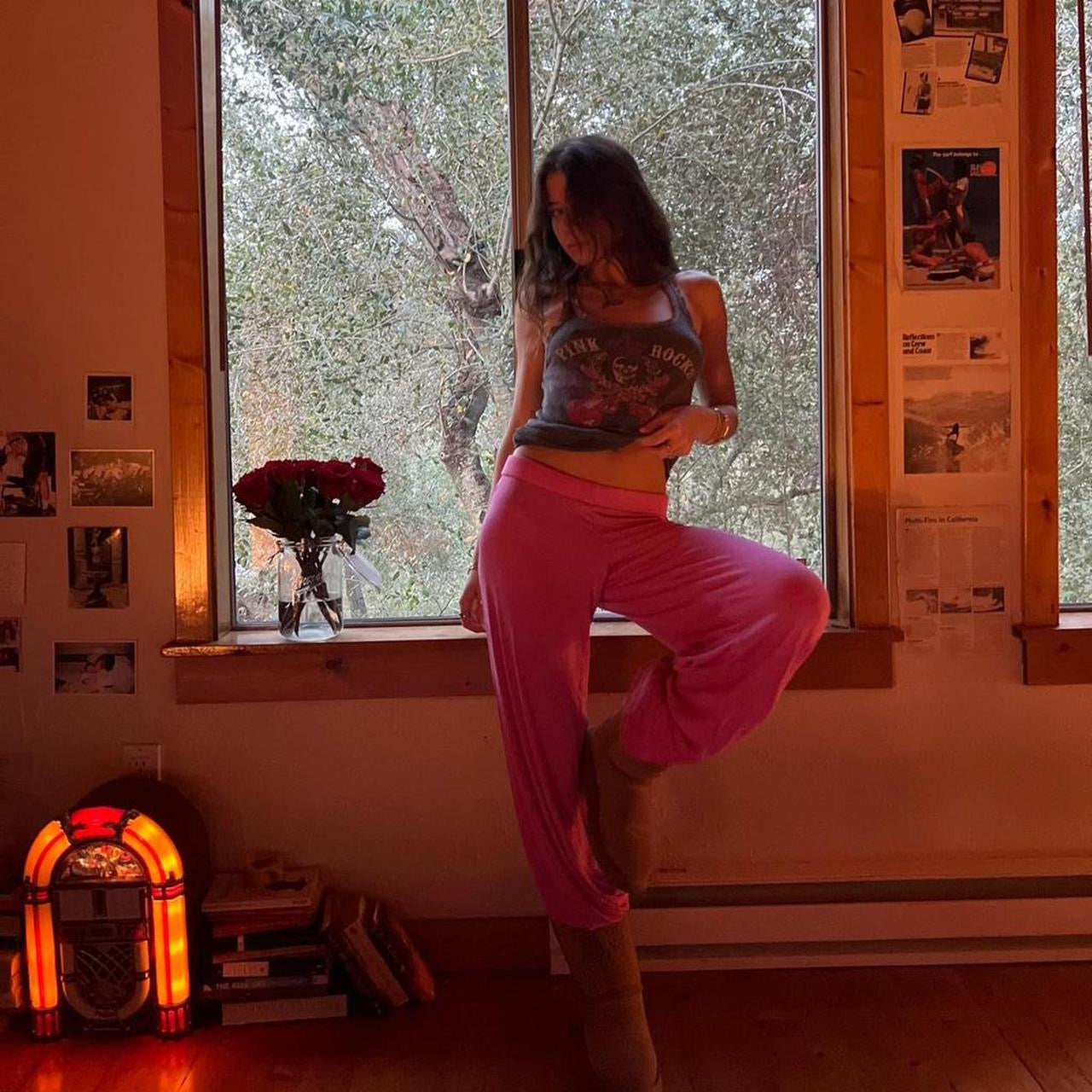 Vintage 90’s Victoria’s Secret grey and pink tank top