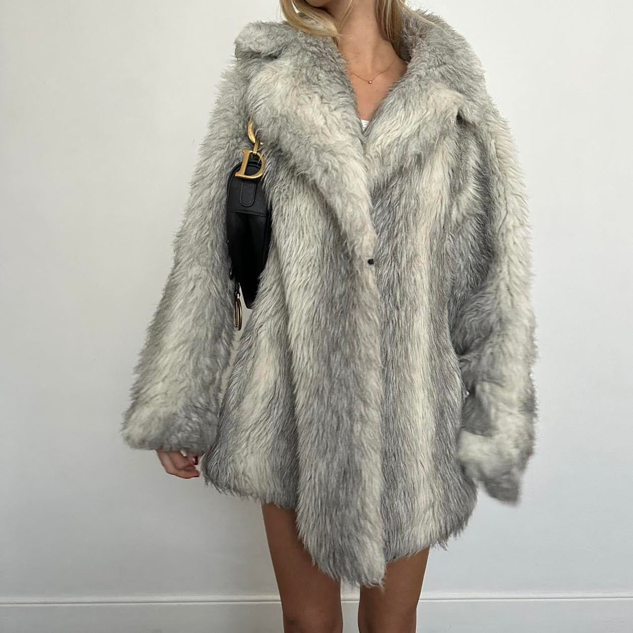 Vintage 2000’s grey faux fur jacket