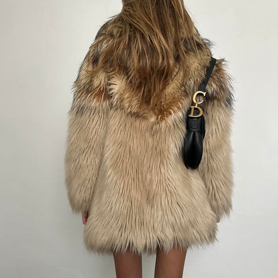 Vintage 2000’s faux fur light brown jacket