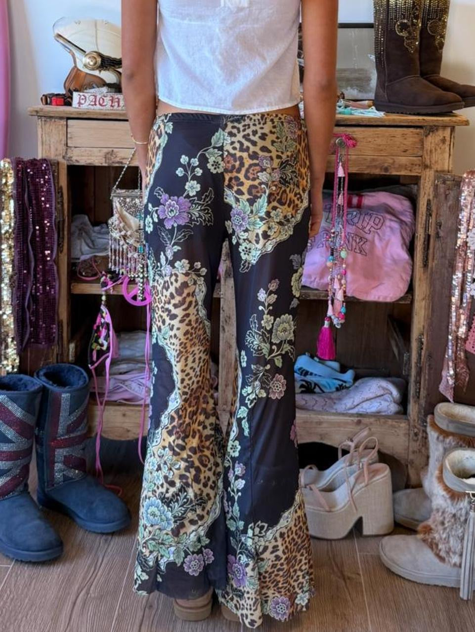Vintage 00’s leopard & flower print flare pants