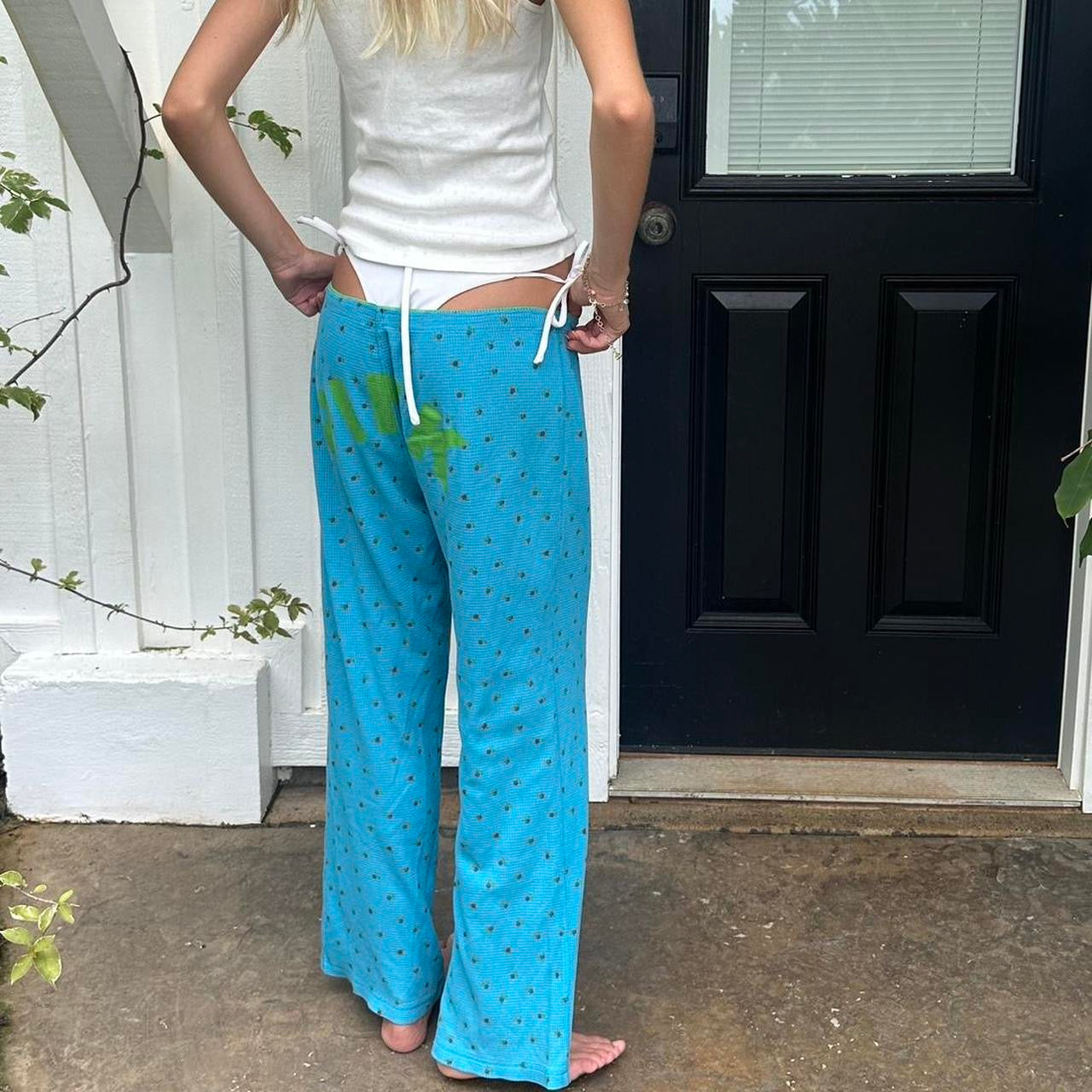 Vintage 2000’s Victoria’s Secret rare waffle material floral blue pants
