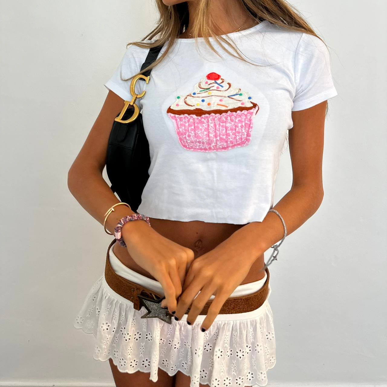 Vintage cupcake 🧁 baby tee 💞