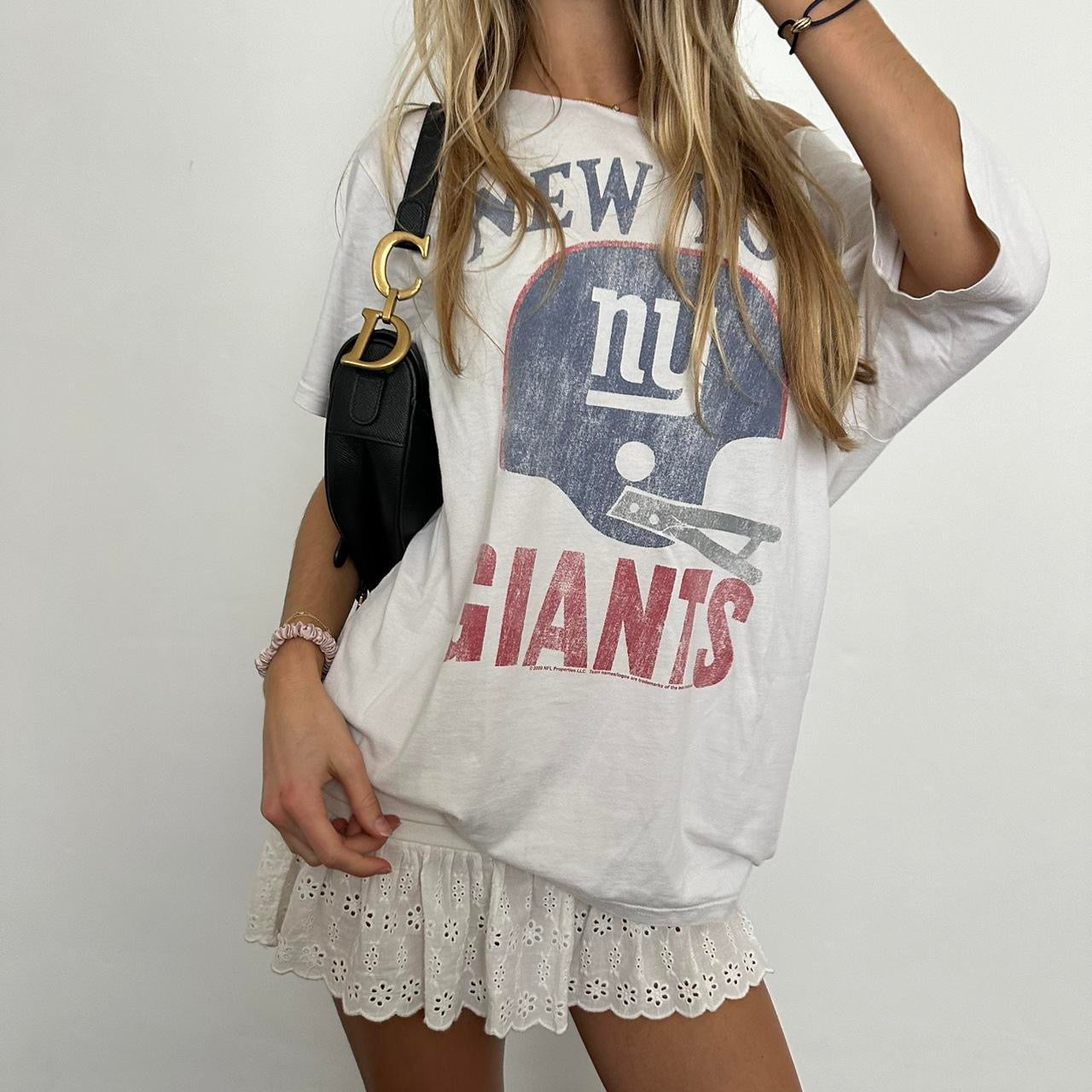 Vintage 90’s New York Giants off the shoulder top 🩷