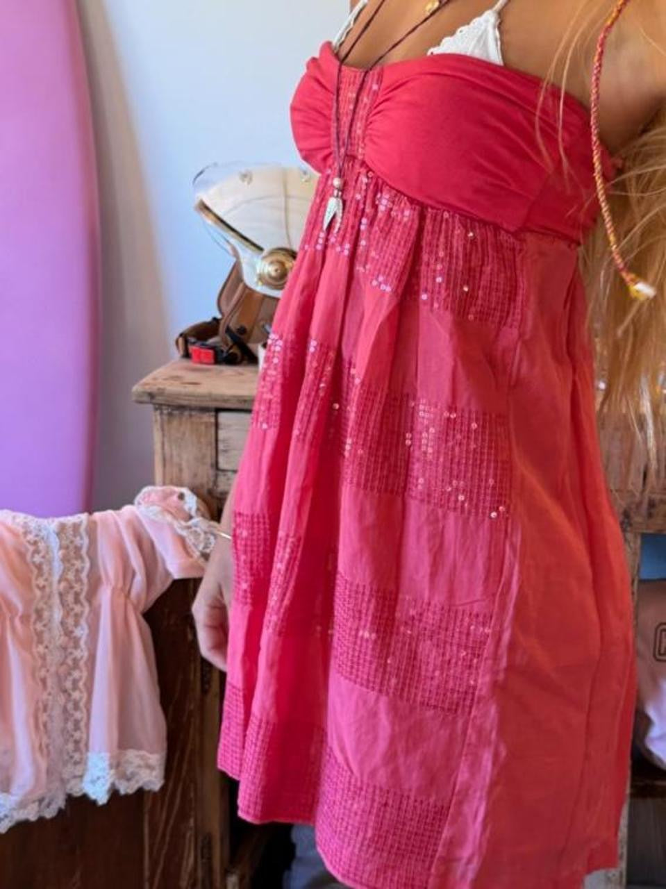 Vintage 00’s pink sequin strapless mini dress