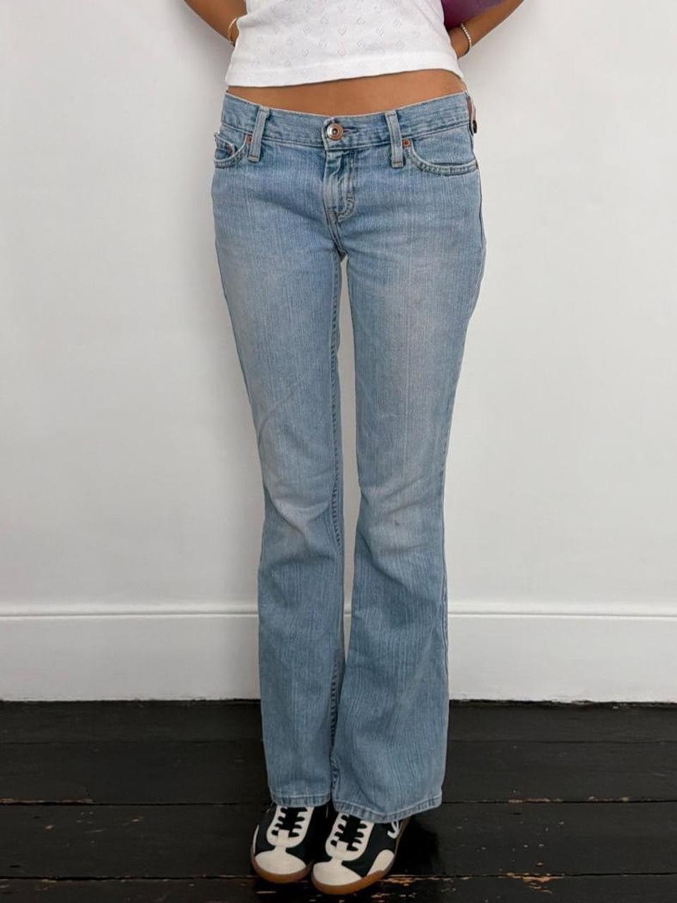 Vintage 00’s low rise bootcut jeans
