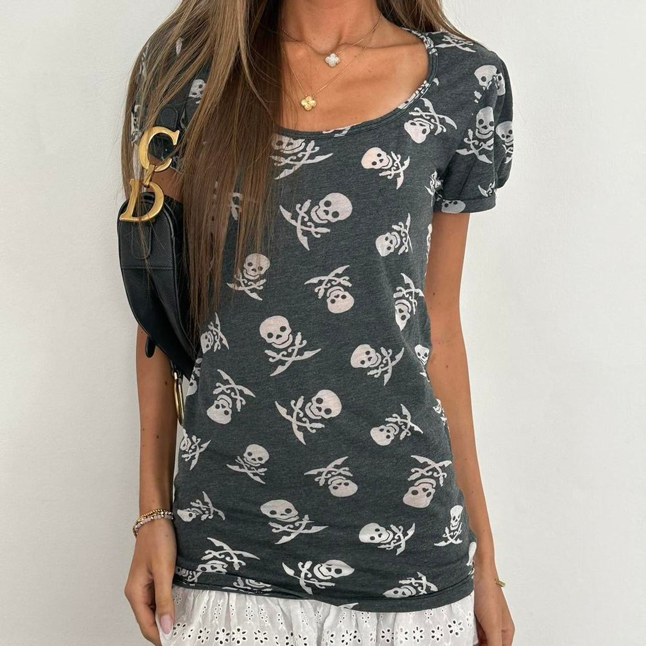 Vintage 00s grey scull and crossbones pattern top
