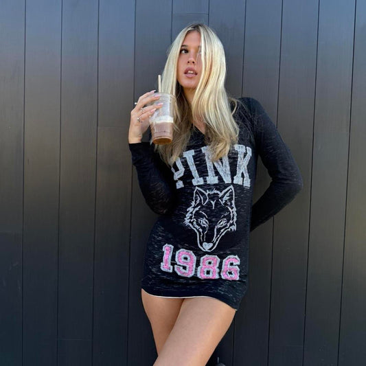 Vintage Victoria’s Secret wolf black graphic long sleeve top