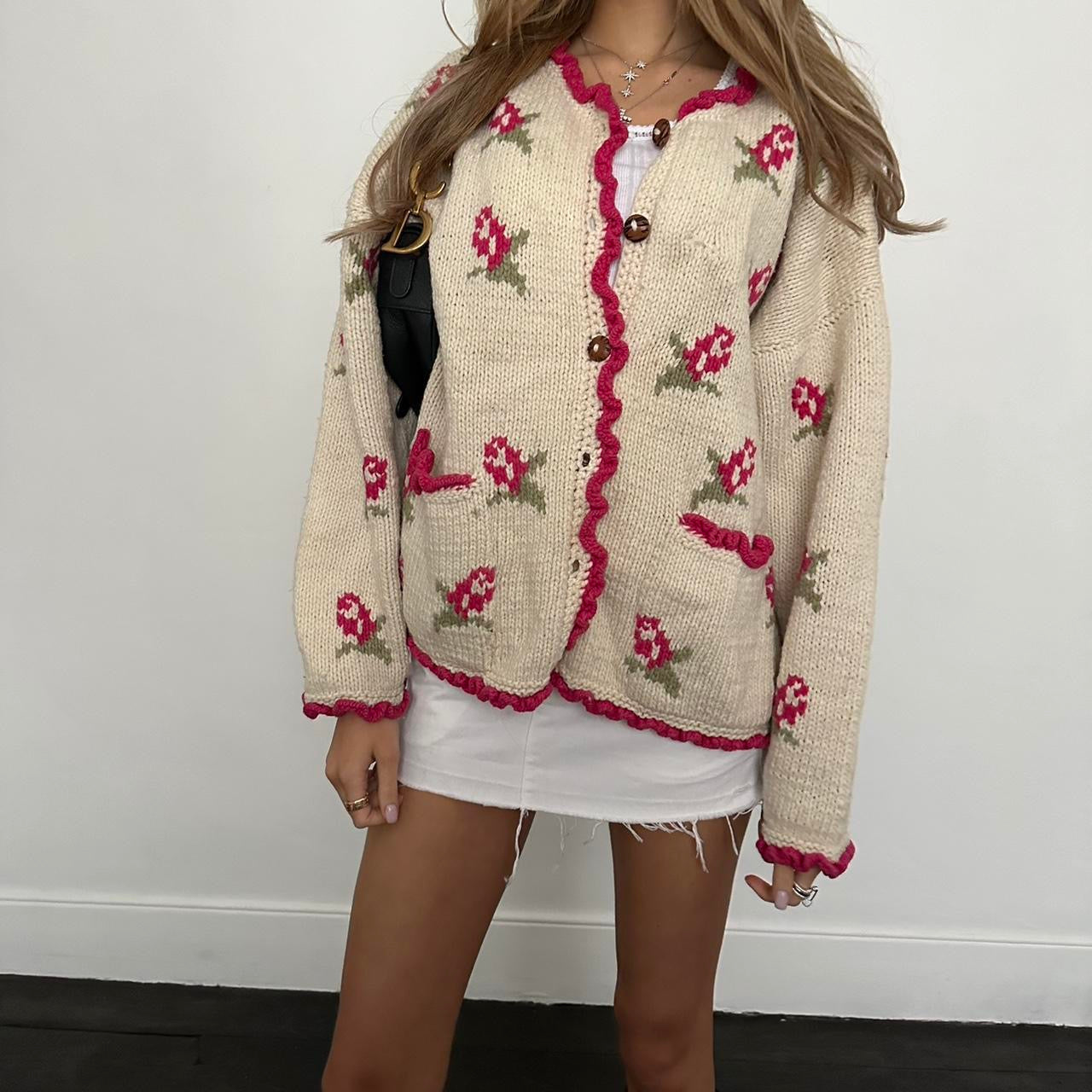 Vintage rosebud floral knitted button cardigan jacket 🧺