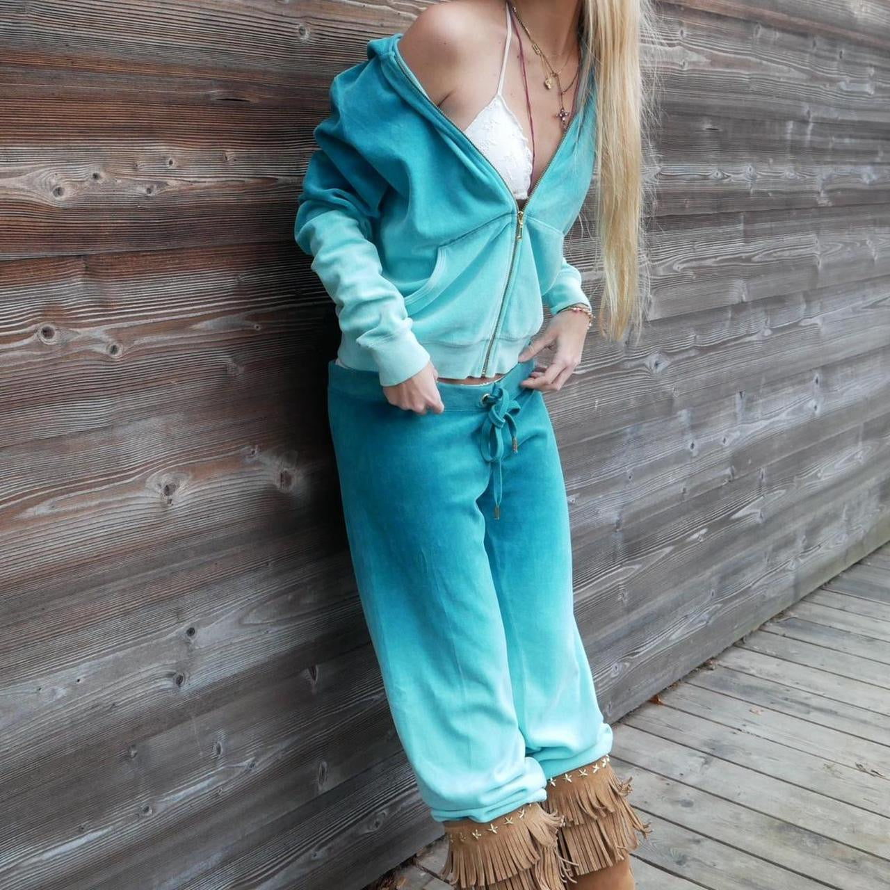 Vintage 2000’s aqua blue Juicy Couture sweatpants and hoodie set