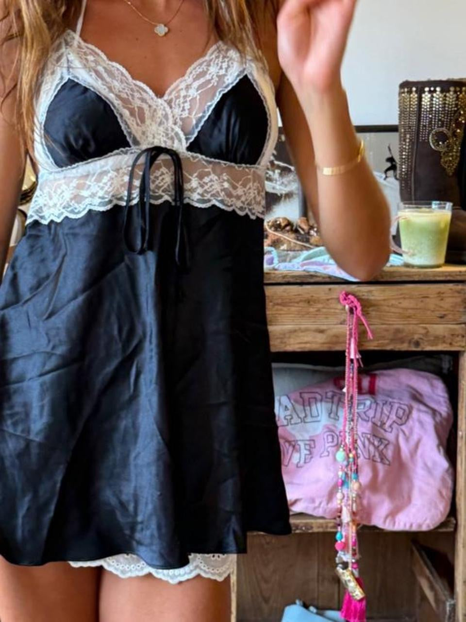 Vintage 00’s black babydoll Victoria’s Secret top