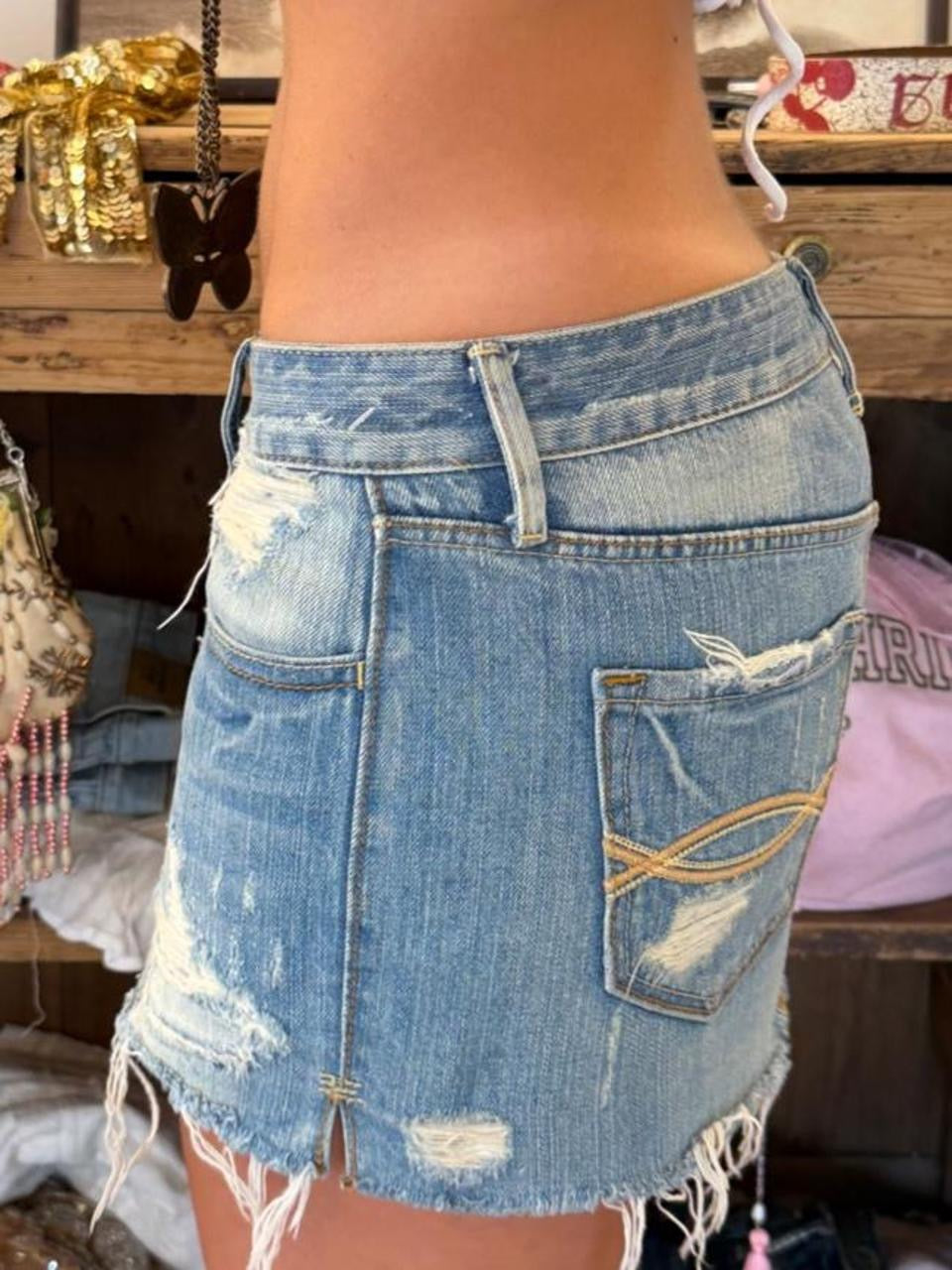 Vintage 2000’s Abercrombie & Fitch denim mini skirt