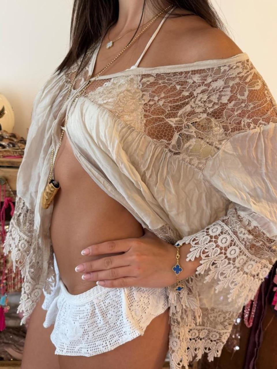Vintage 90’s lovely boho delicate top