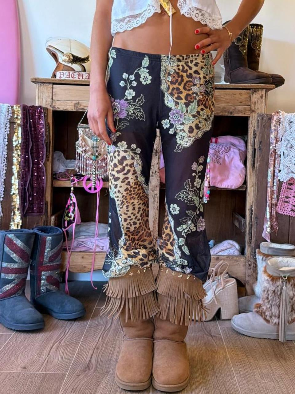 Vintage 00’s leopard & flower print flare pants