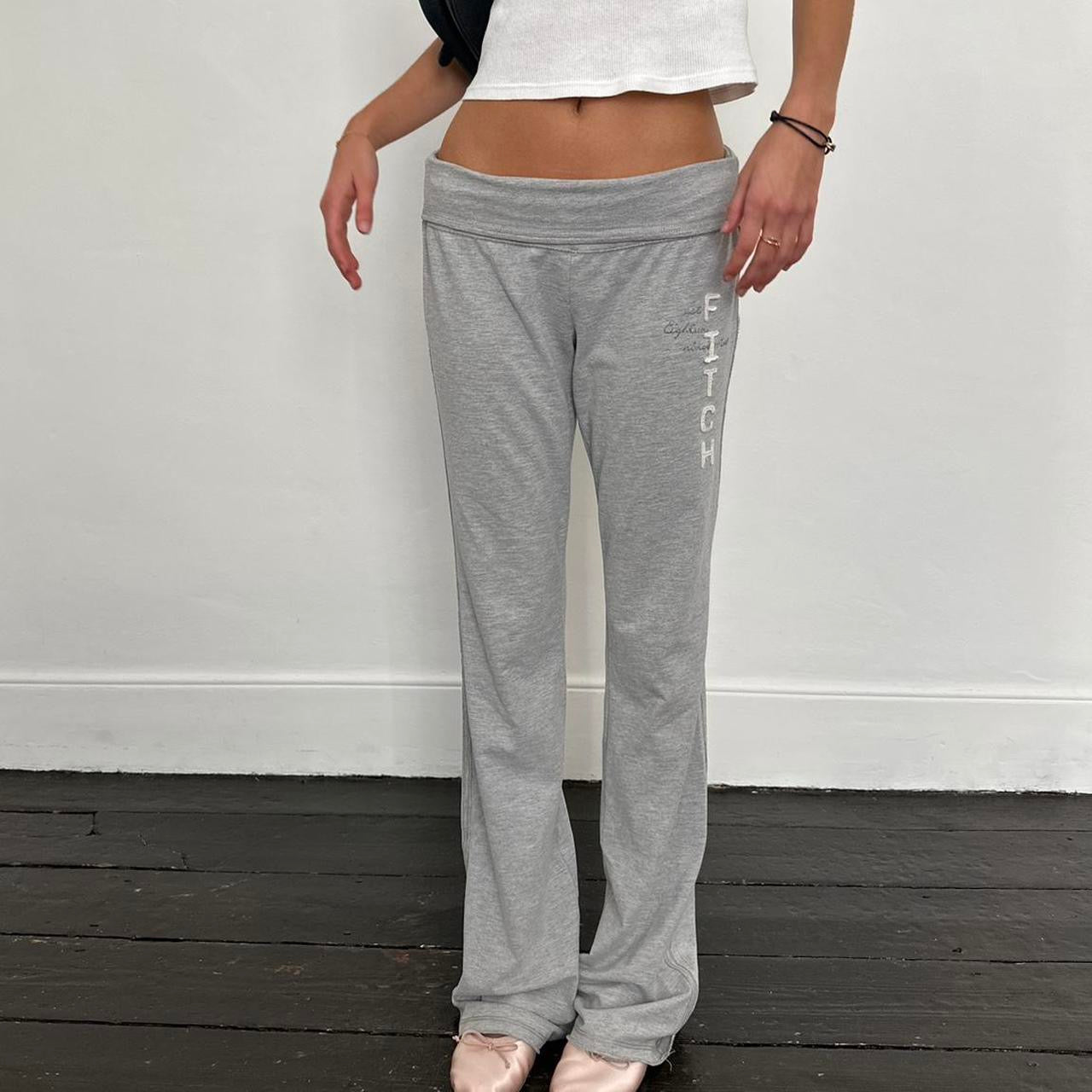 Vintage early 2000s Abercrombie and Fitch grey yoga pants