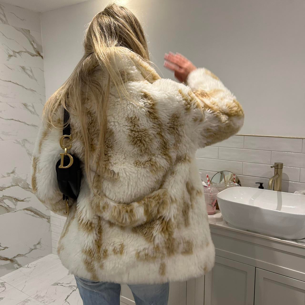 Vintage 2000’s faux fur leopard jacket