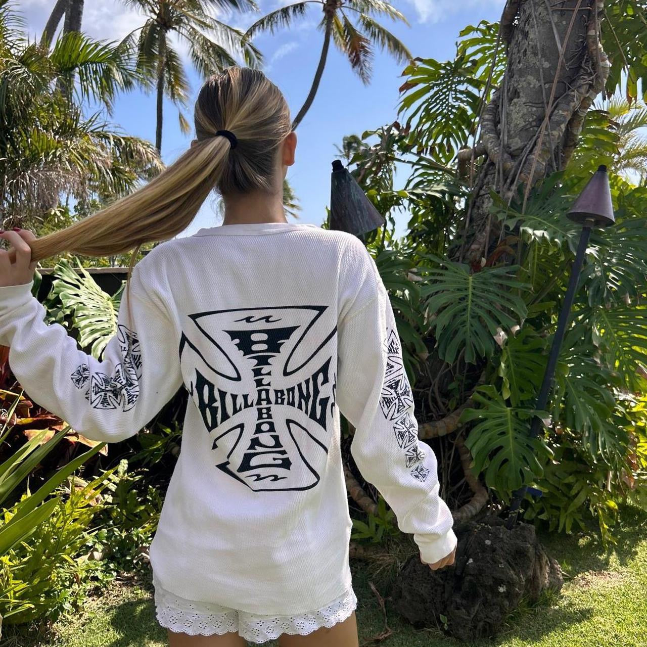 Vintage 90’s Billabong white waffle long sleeve top