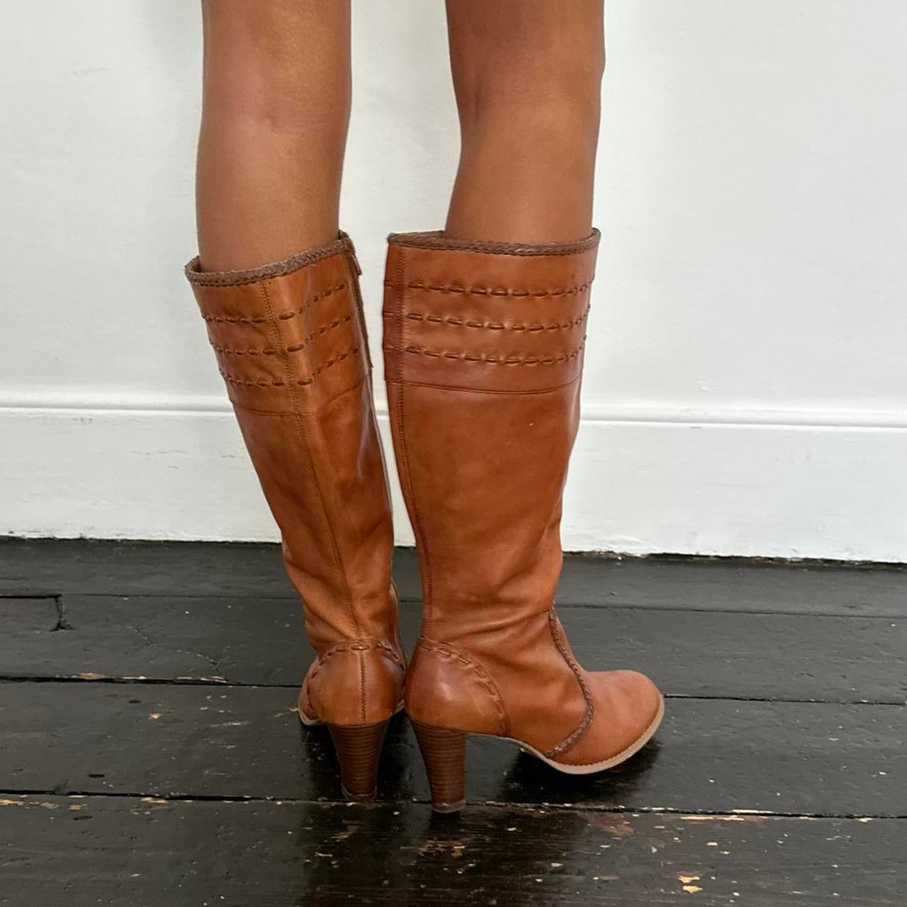 Vintage tan brown leather heel boots