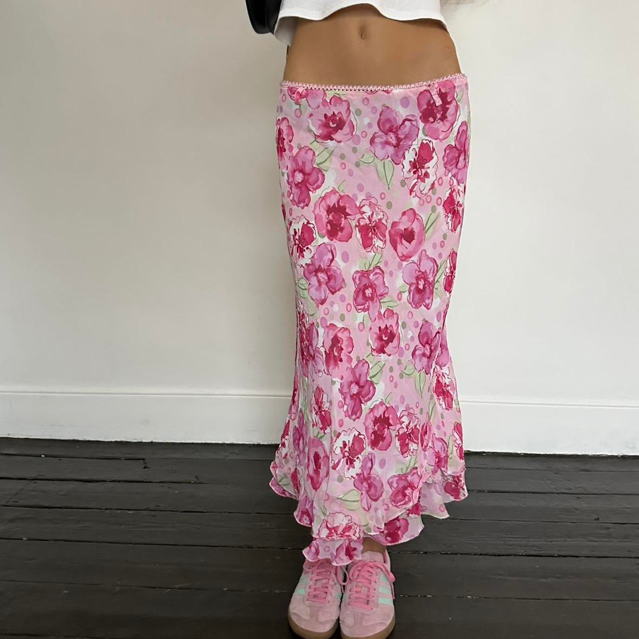 Vintage 90’s pink floral midi skirt