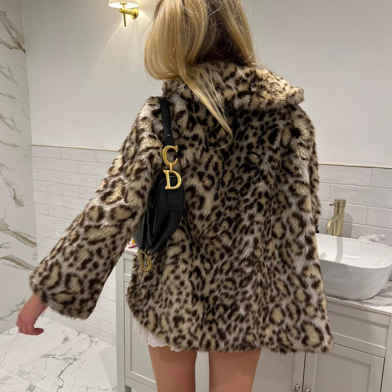 Vintage 2000’s faux fur leopard jacket