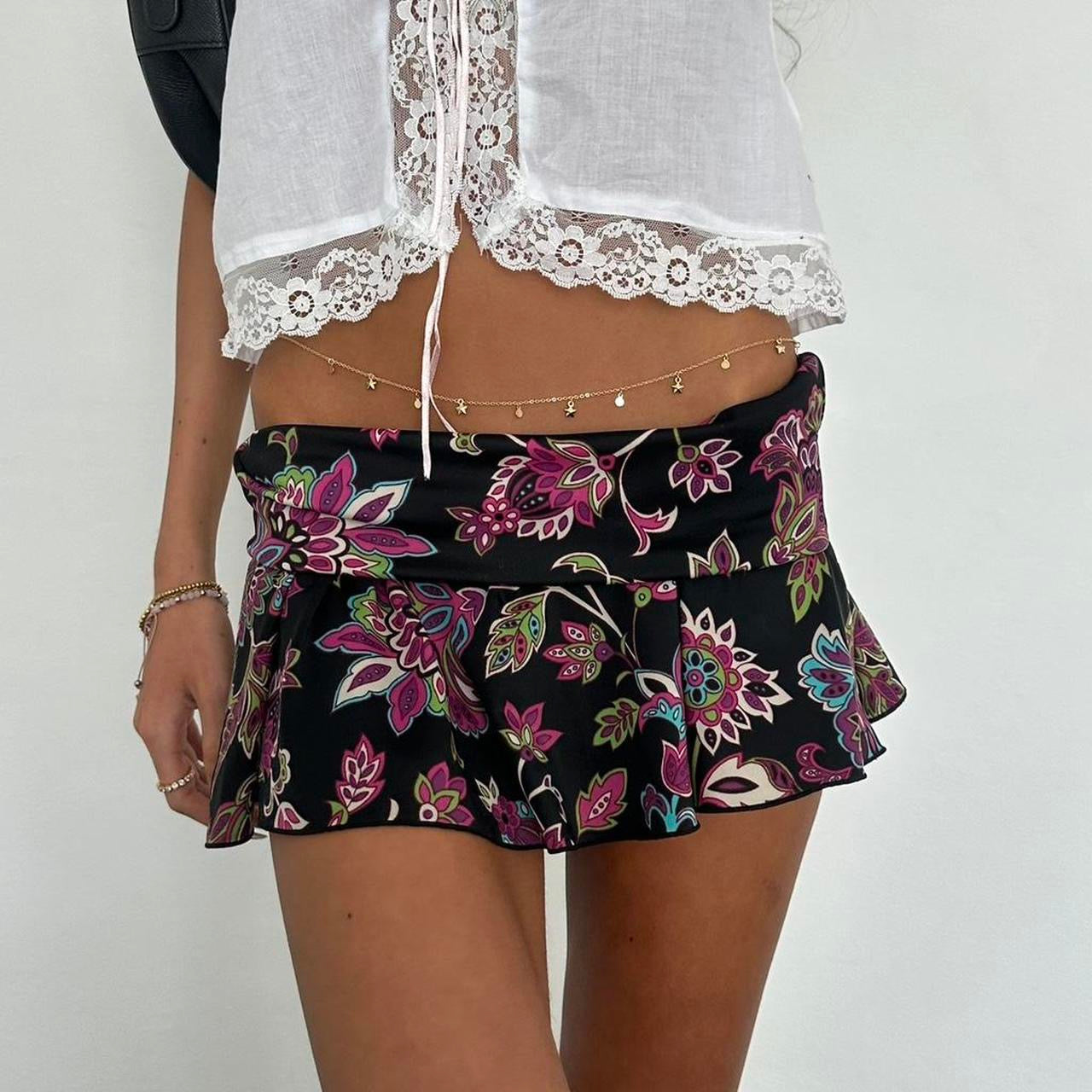 Vintage 90’s Victoria’s Secret floral mini skirt