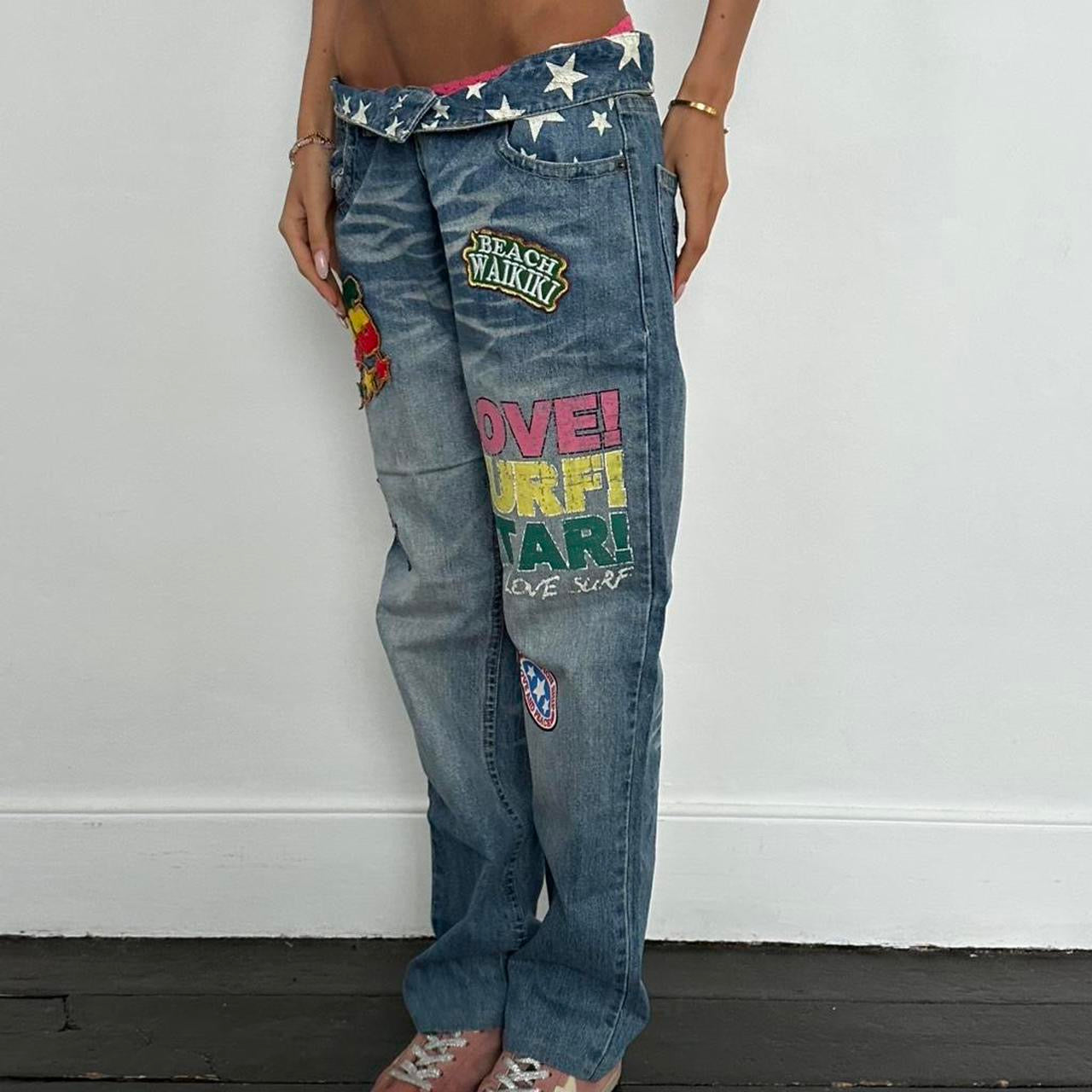 Vintage 2000’s SURF painting jeans