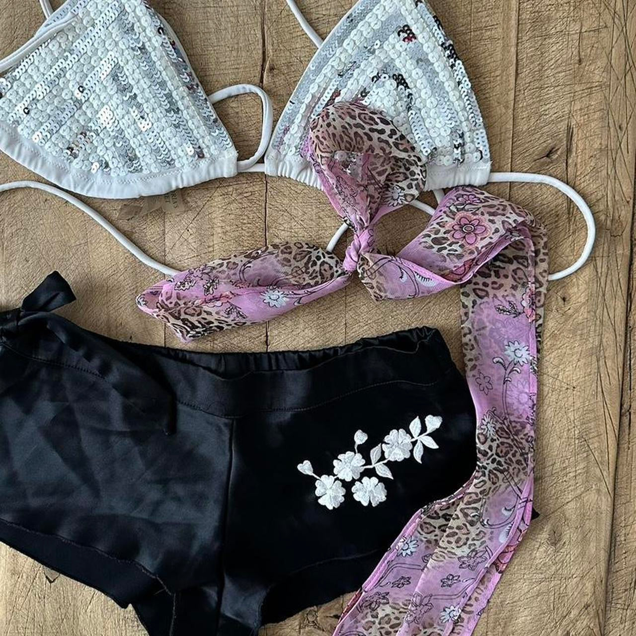 Pink leopard print silky scarf