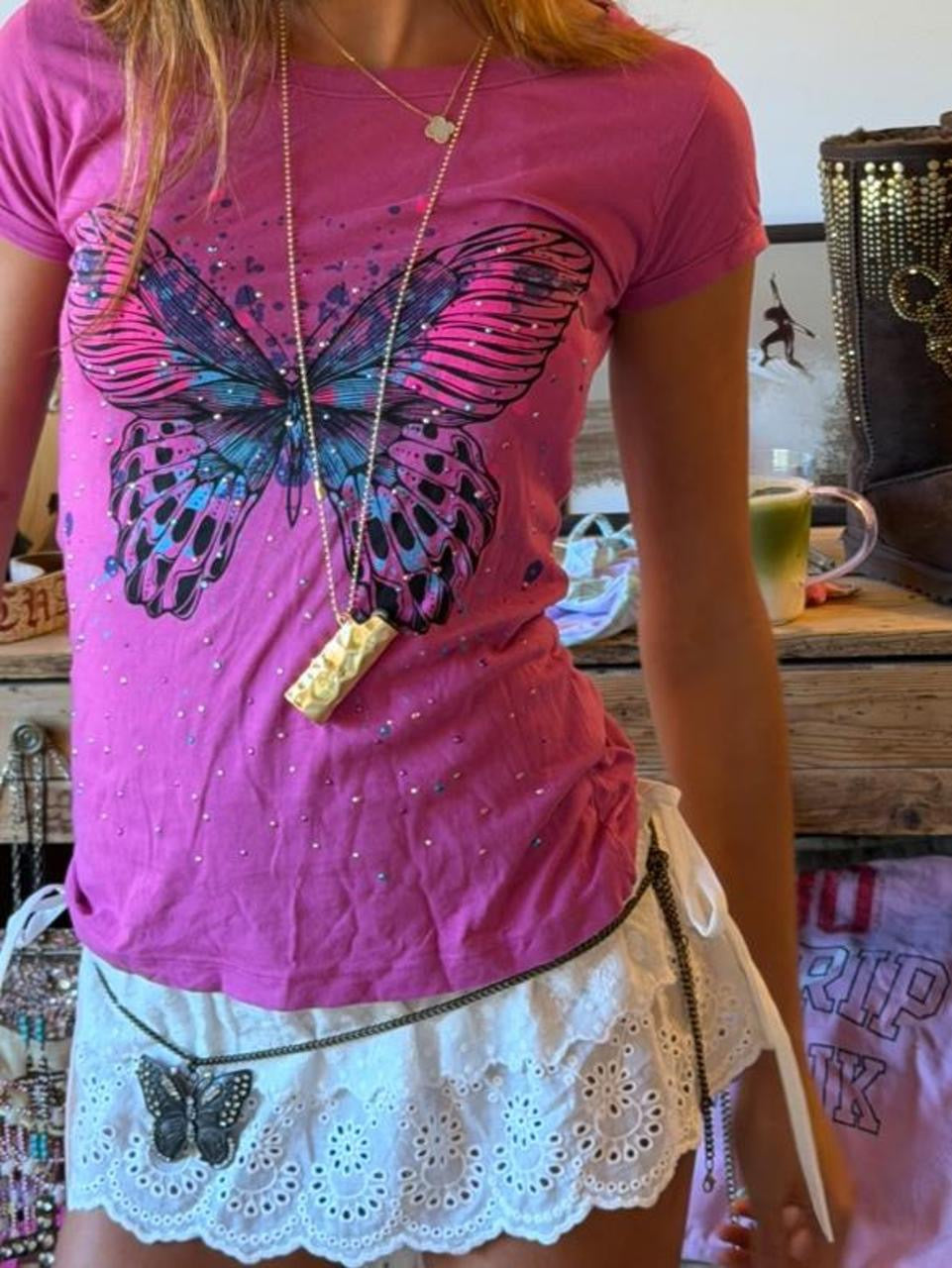 Vintage 00’s butterfly pink baby tee
