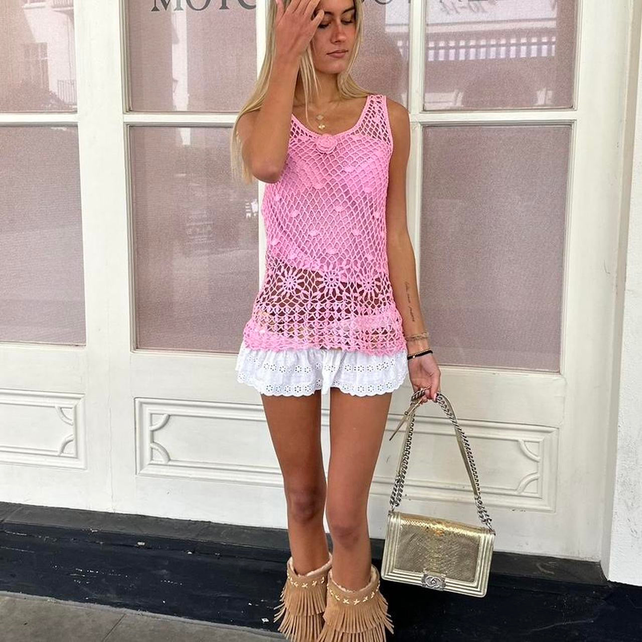 Vintage 2000’s pink crochet top