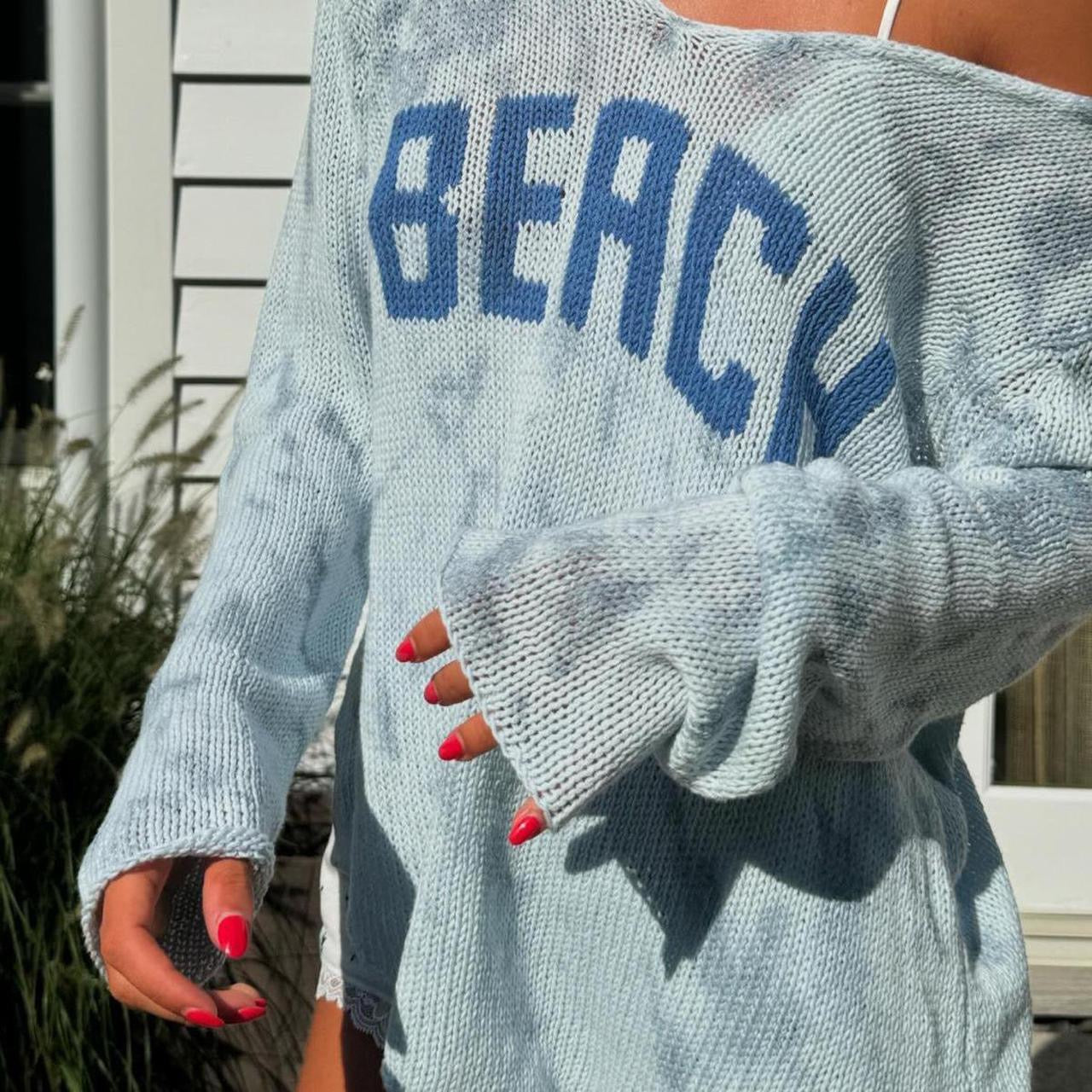 Vintage 2000’s blue Beach knit sweater