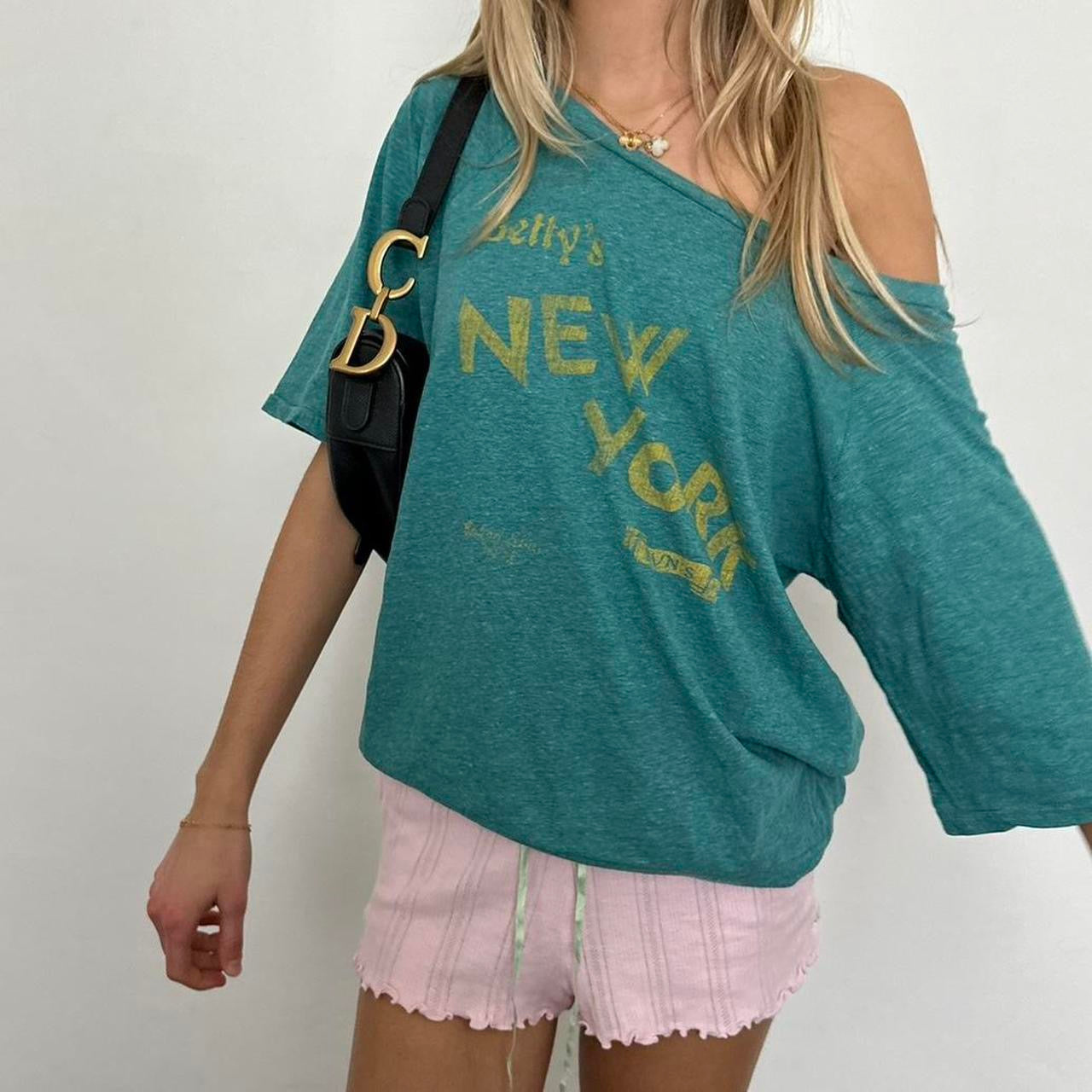 Vintage 90’s New York off shoulder top