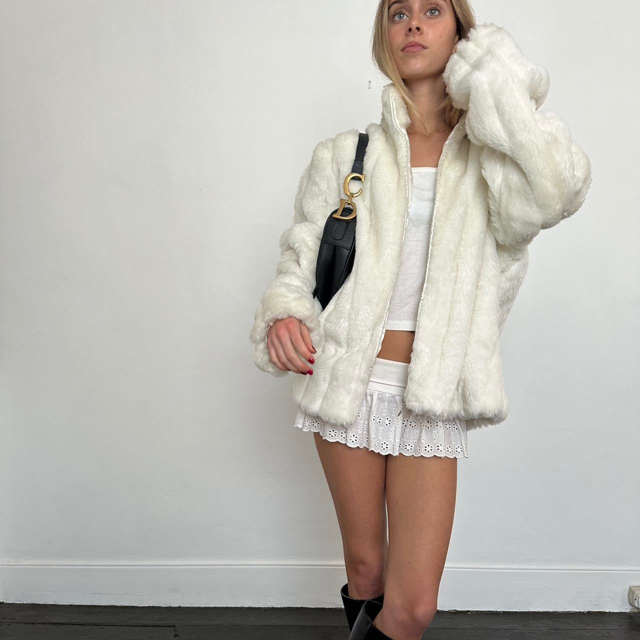 Vintage 2000’s white faux fur jacket