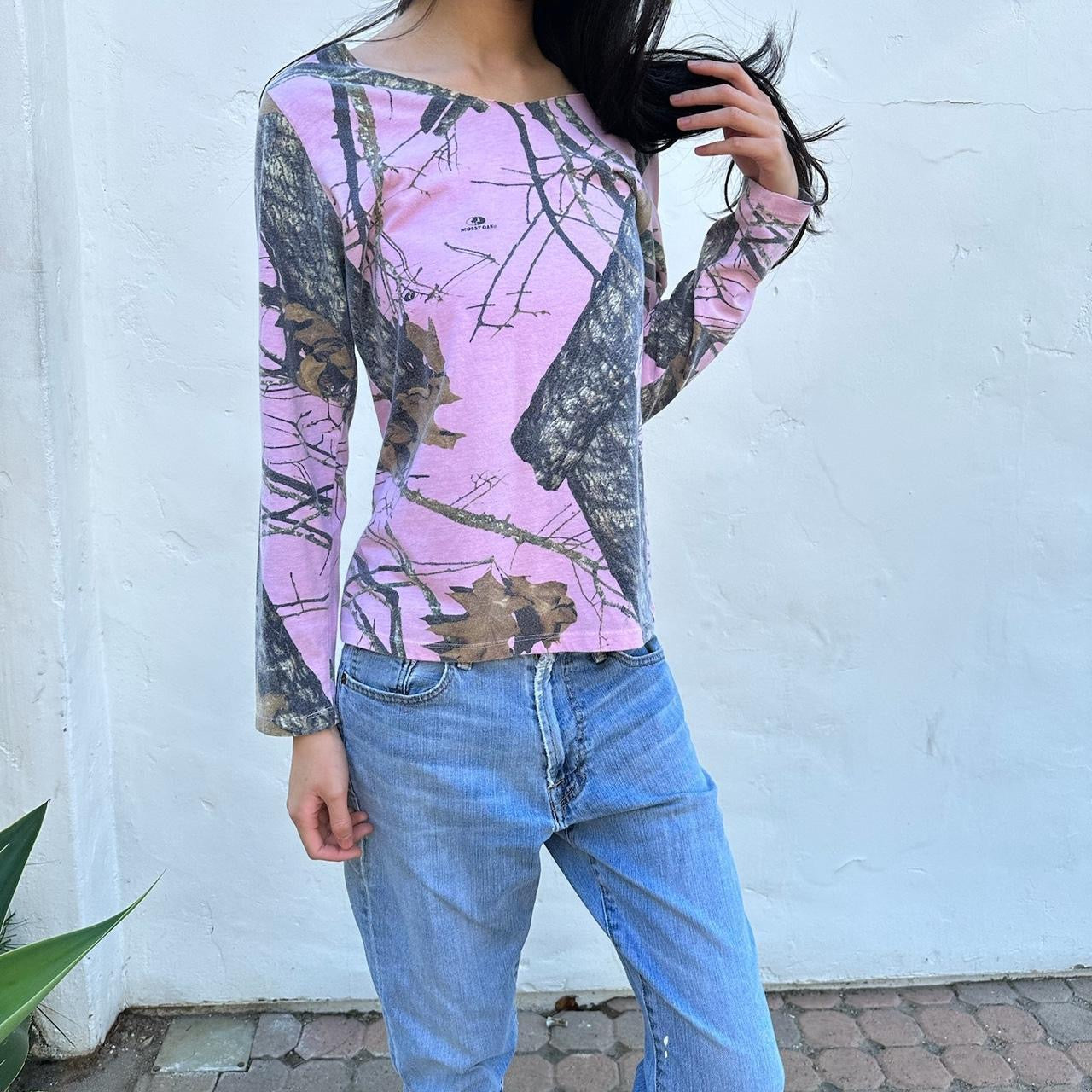 Vintage 90’s camouflage pink long sleeve top