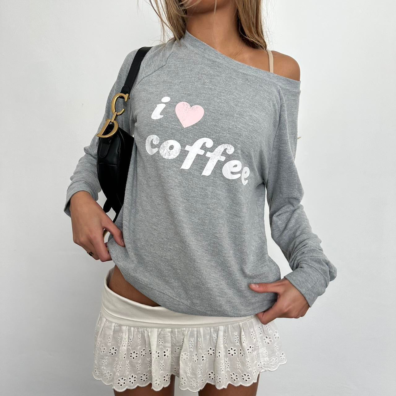 Vintage 2000’s I heart coffee slogan sweater