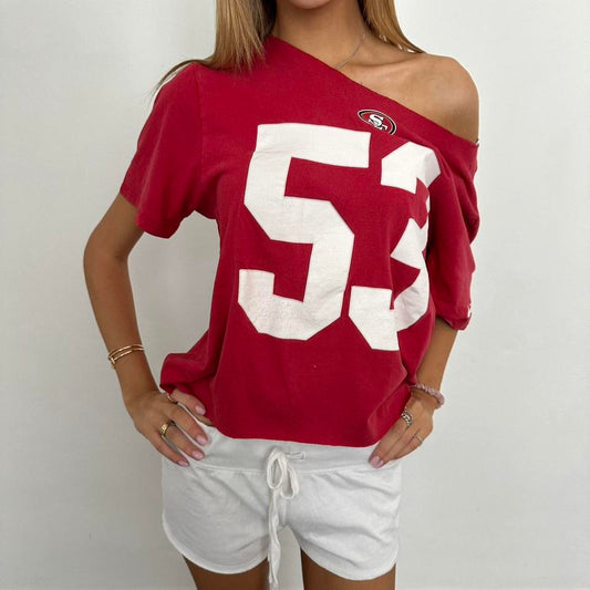 Vintage 90’s sporty style off the shoulder top