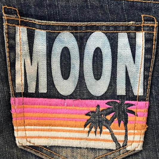 Vintage 2000’s SURF painting jeans