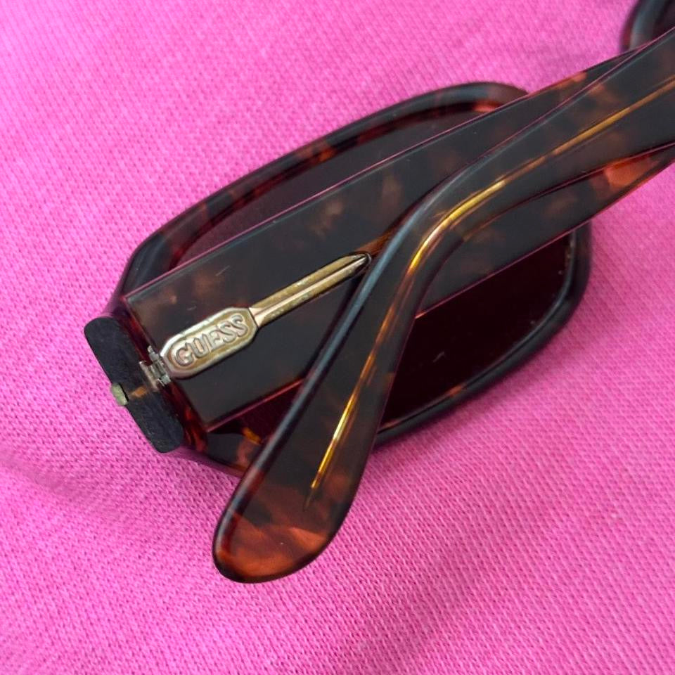 Vintage 90’s Guess sunglasses