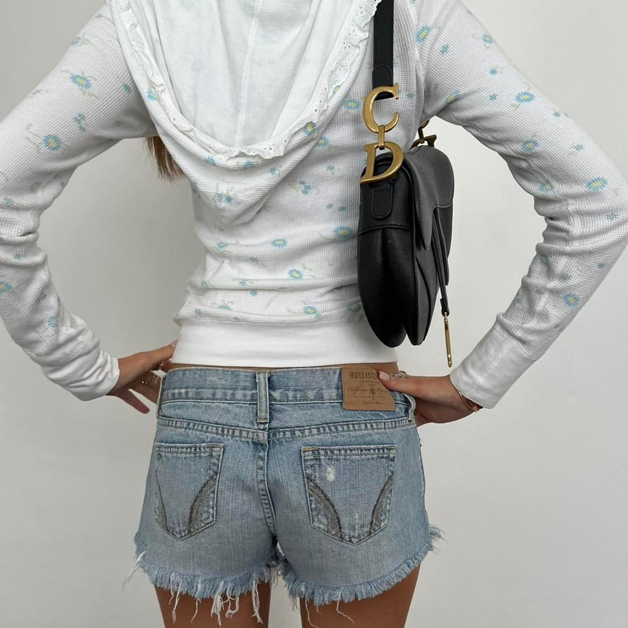 Vintage 2000’s Hollister blue denim shorts