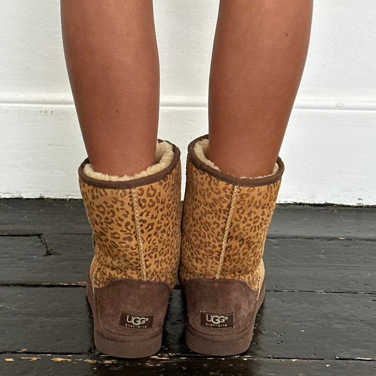 Vintage 00s leopard print Ugg boots