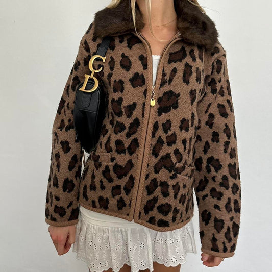 Vintage 2000’s faux fur leopard jacket