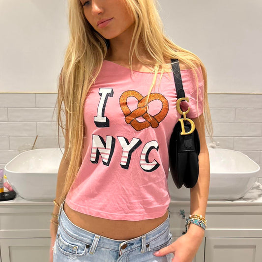 Vintage I 🥨 NYC pink baby tee