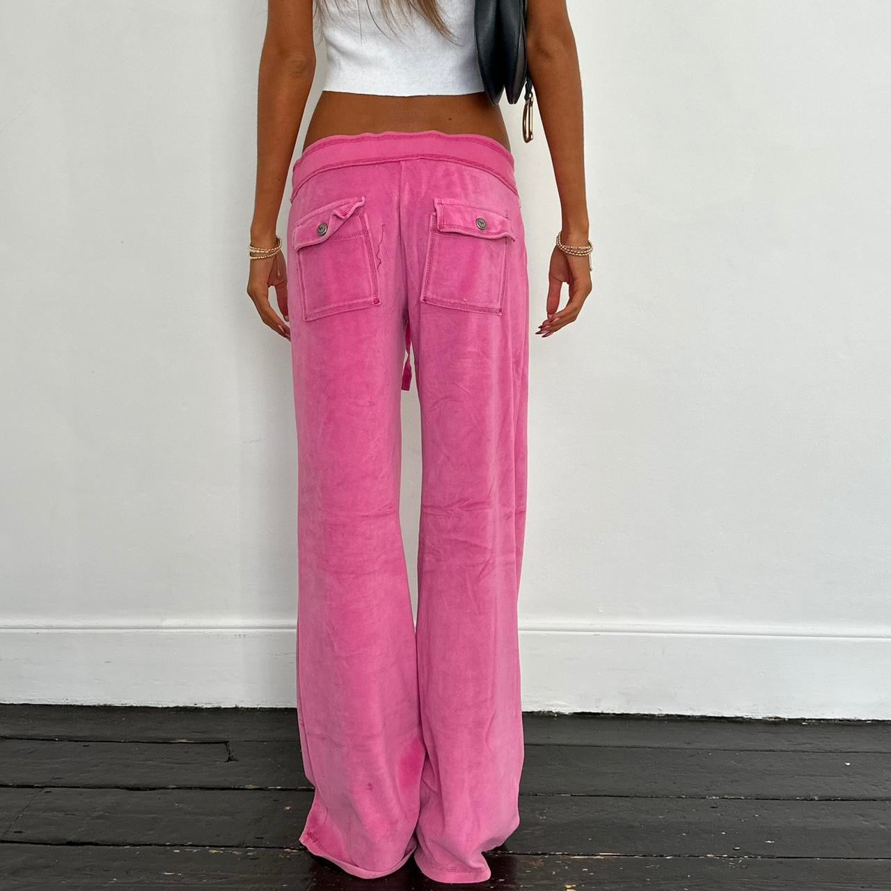 Vintage 2000’s Victoria’s Secret pink velvet pants
