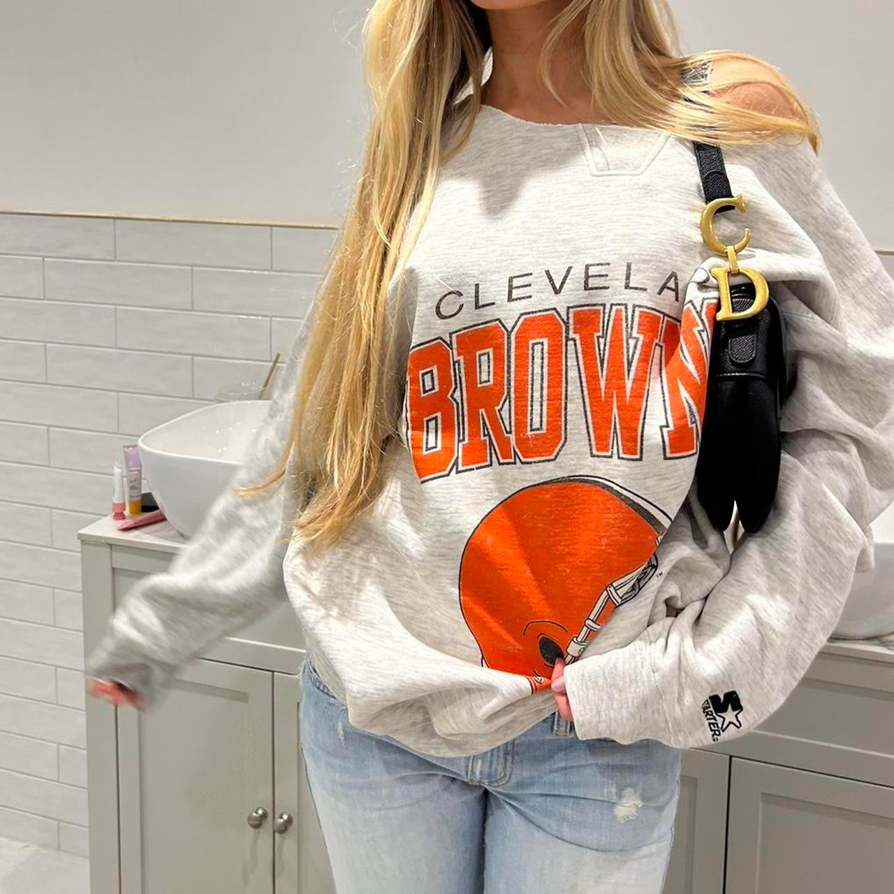 Vintage 2000’s Cleveland browns off the shoulder sweatshirt