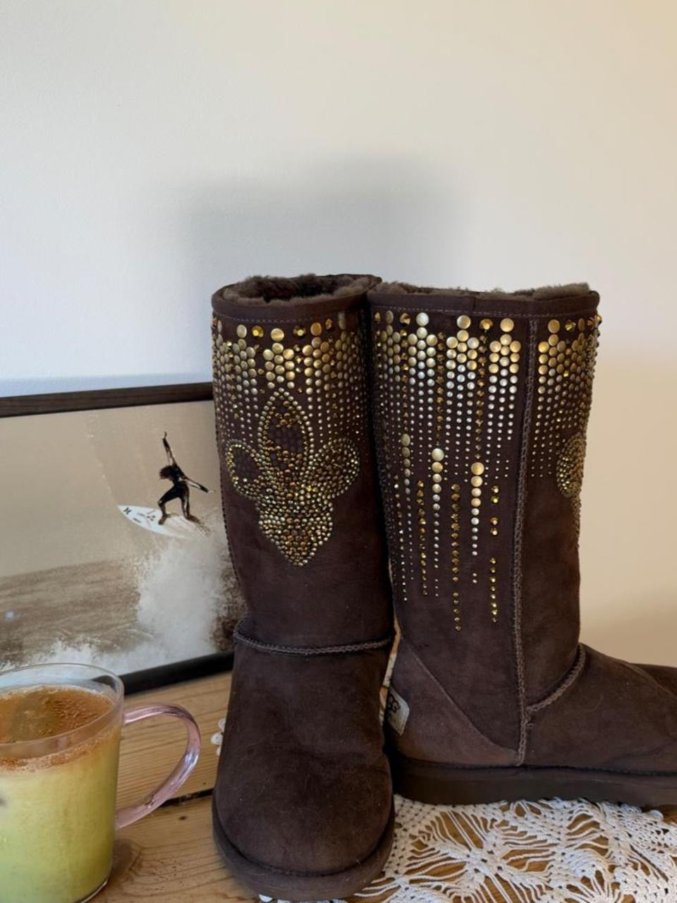 Vintage RARE 2000’s Ugg boots brown with gold studs EU 36