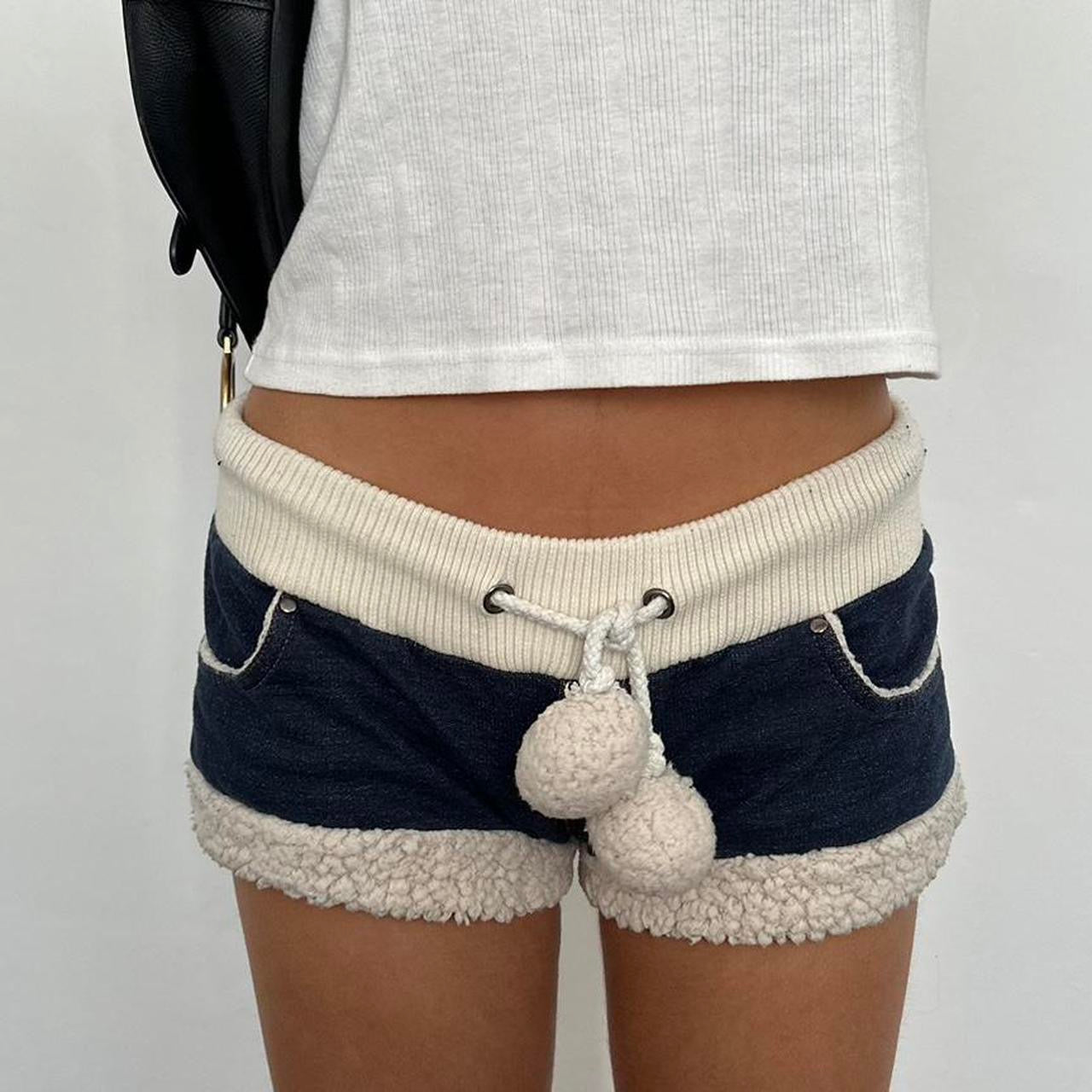 Vintage Pom Pom navy shorts