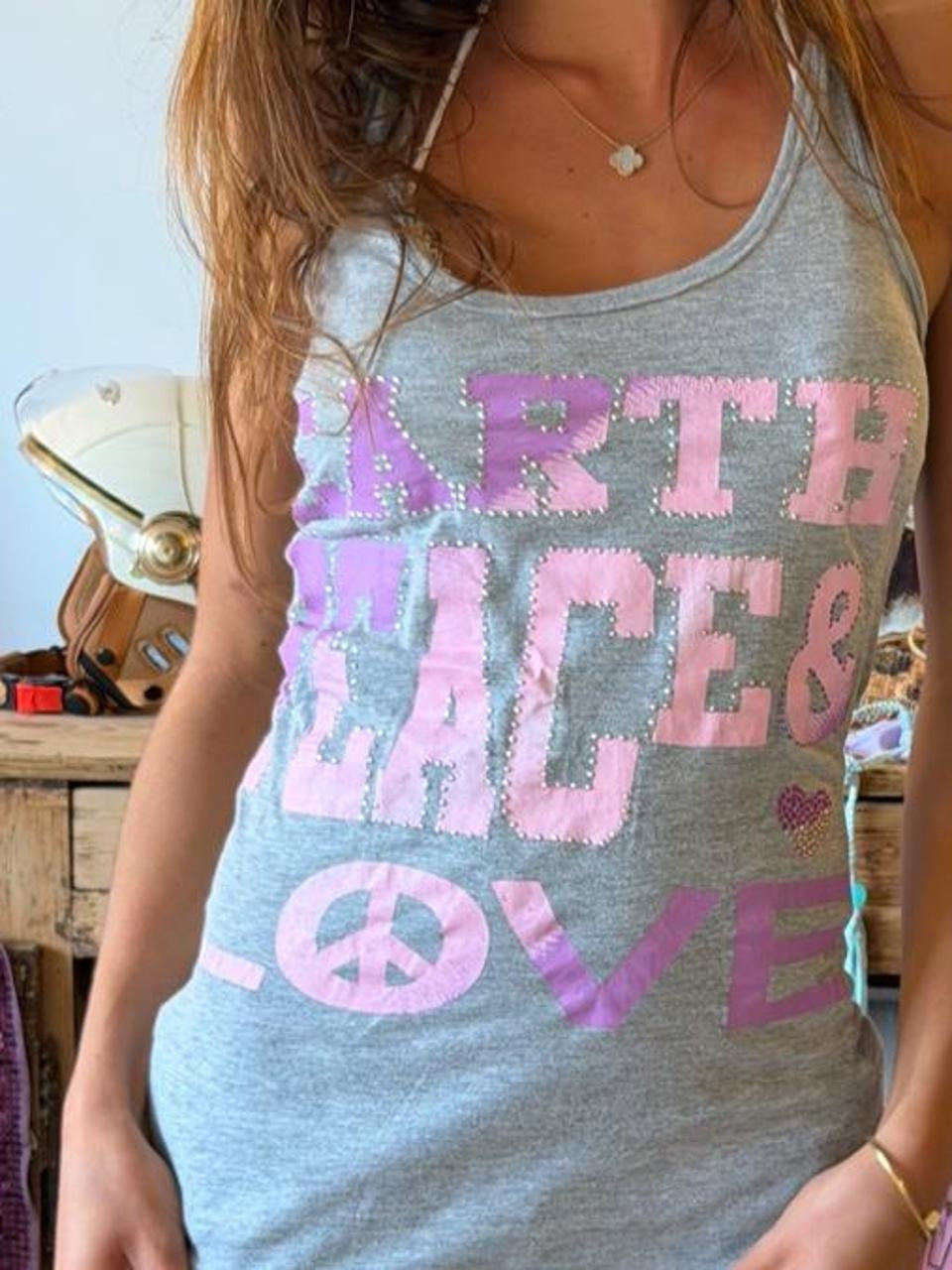 Vintage 00’s Earth Peace and Love Victoria’s Secret graphic tank top