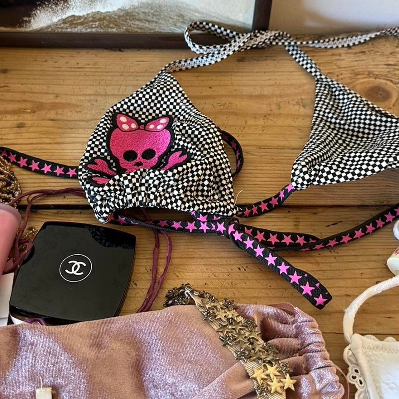Vintage 00s cute skull and crossbones bikini