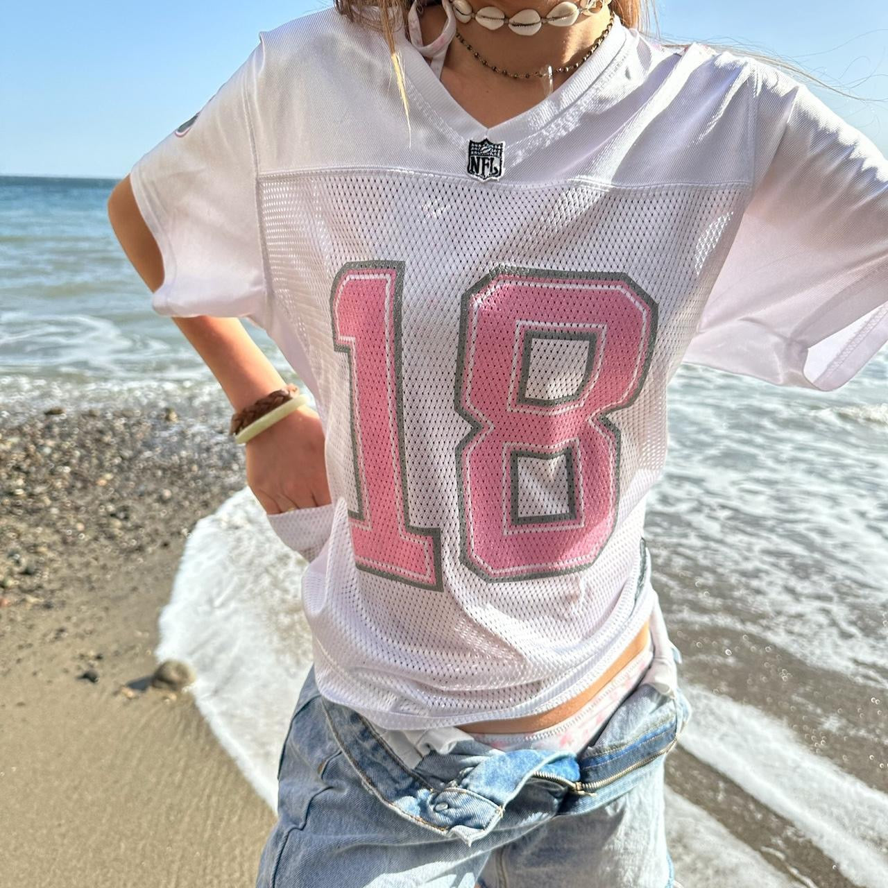 Vintage 90’s pink jersey NFL top