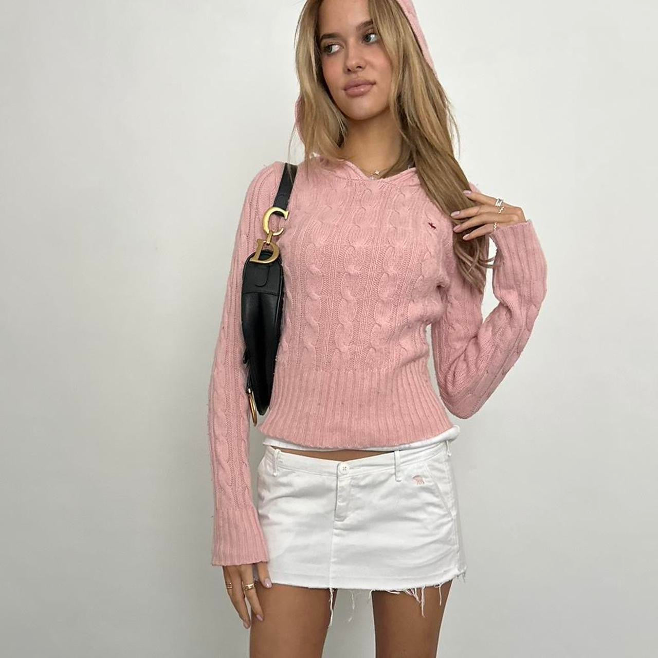 Vintage 2000’s Abercrombie and Fitch pink cable knit hoodie sweater ♡