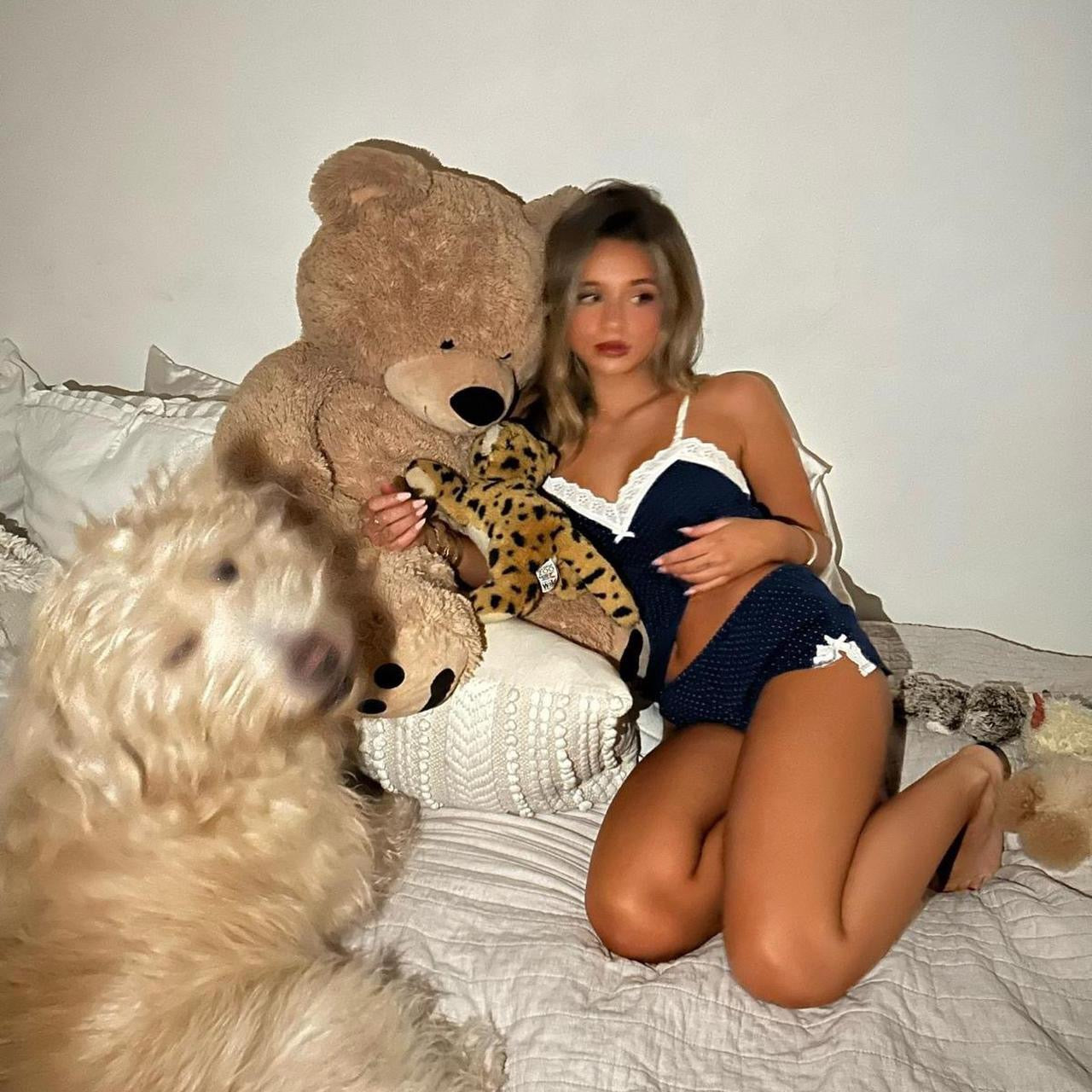Vintage 90’s Victorias Secret cami top & shorts set